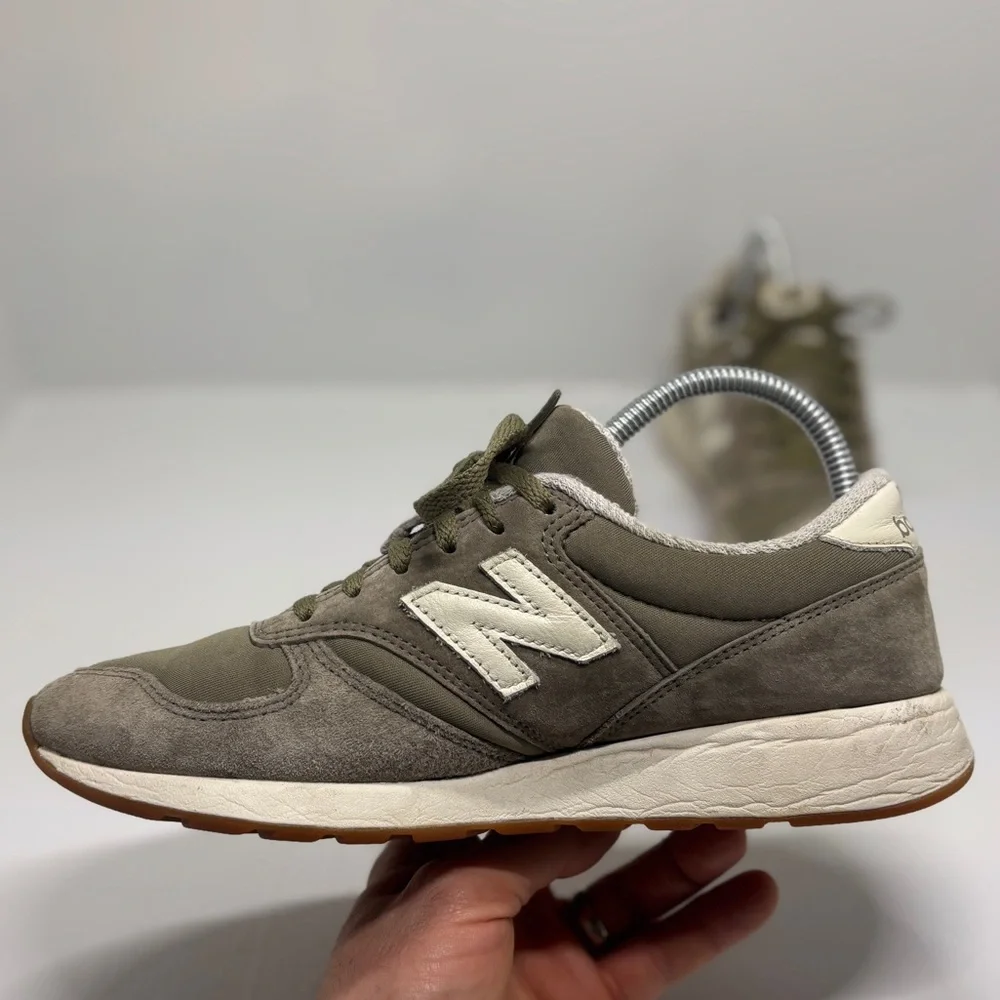 New Balance 420 Sneakers Men’s 8.5 Olive Green Suede Mesh Casual Retro Shoes - Picture 12 of 13